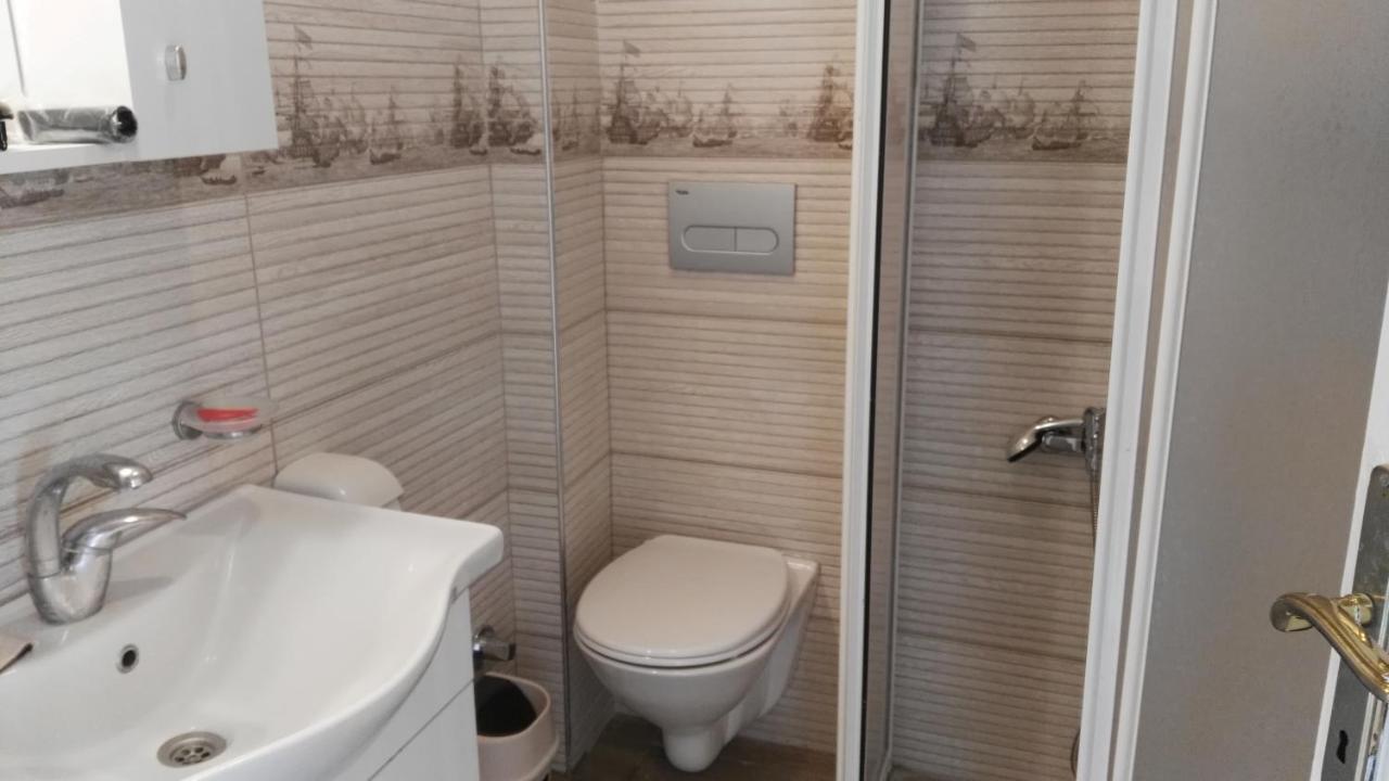 Uysal Suite And Loft Seaside 马尔马里斯 外观 照片