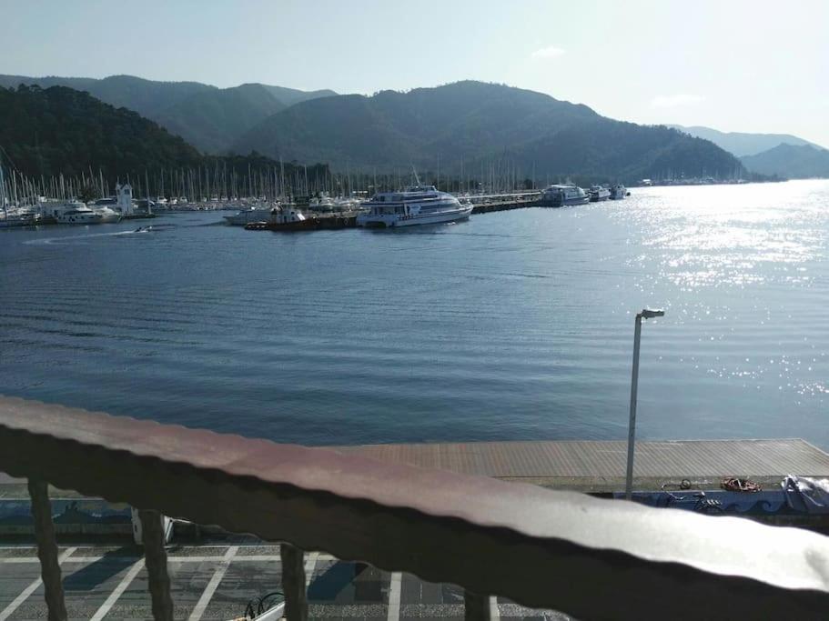 Uysal Suite And Loft Seaside 马尔马里斯 外观 照片